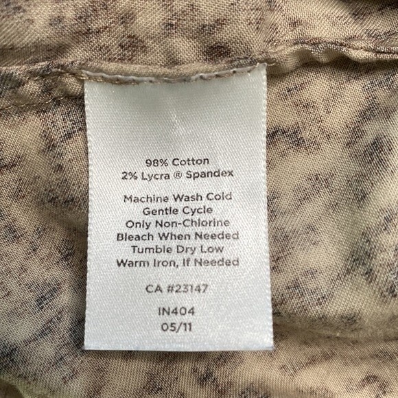 Talbots Animal Print Button Up Shirt 3/4 Sleeve Stretchy Cotton Neutral Office - Picture 6 of 15